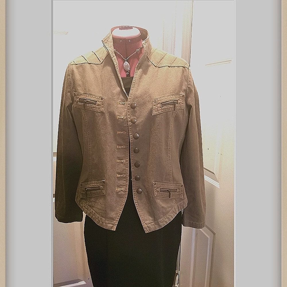 Woman's Army green demi jacket
